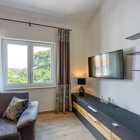 Sara Luxury In Center Apartment Porec