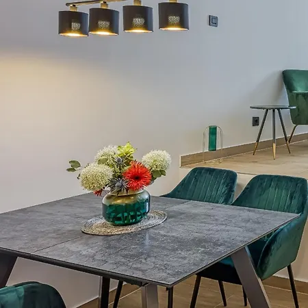 Apartment Sara Luxury In Center Porec