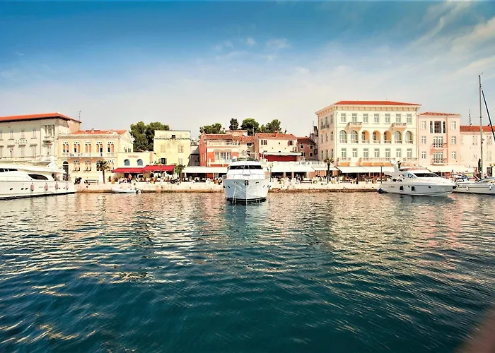 Sara Luxury In Center *